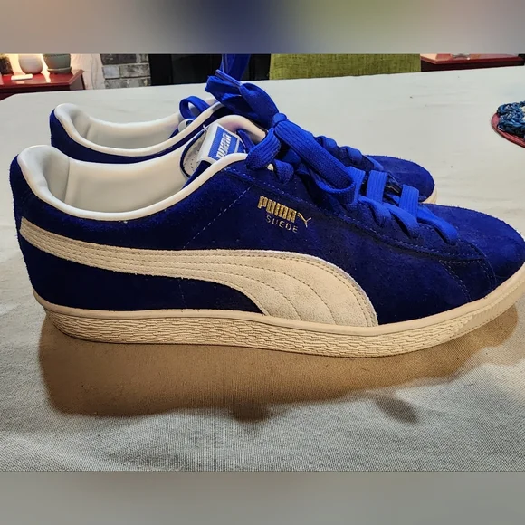 Puma Suede Royal Blue Sneakers - Picture 3 of 4